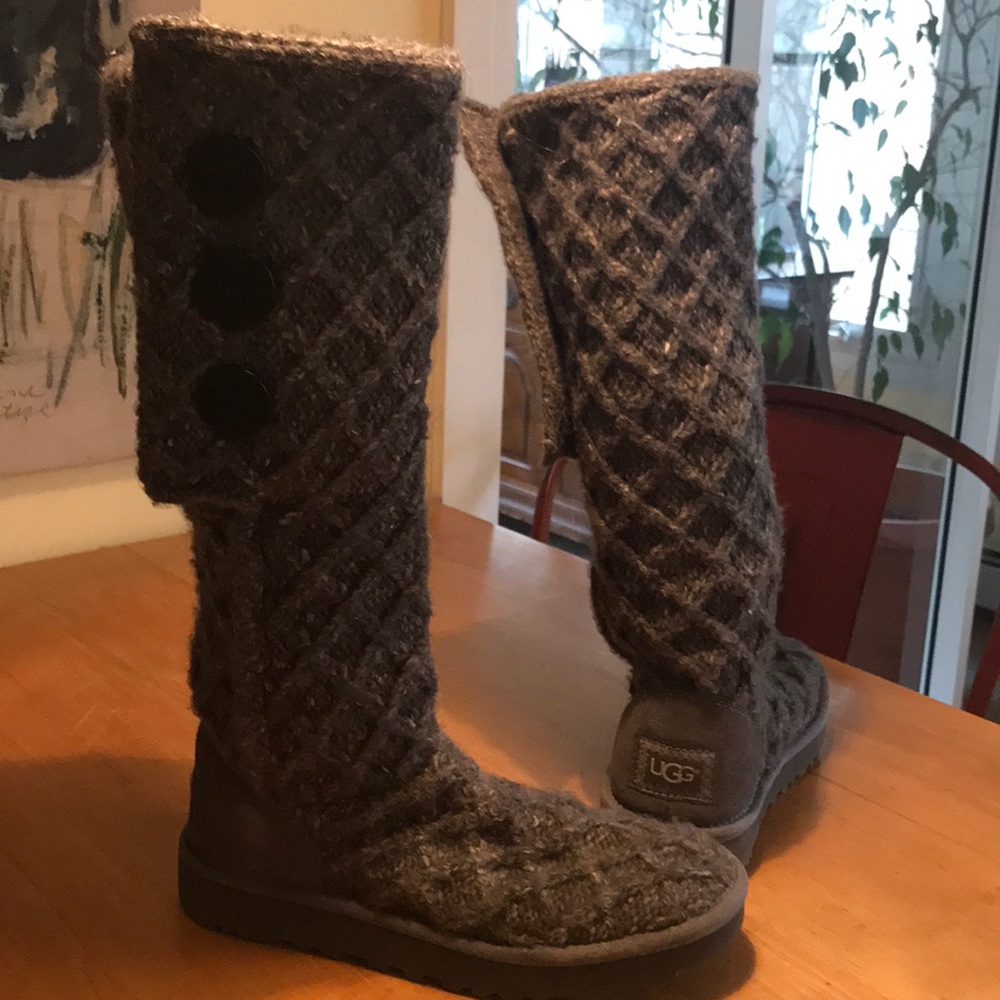 UGG Sweater boots